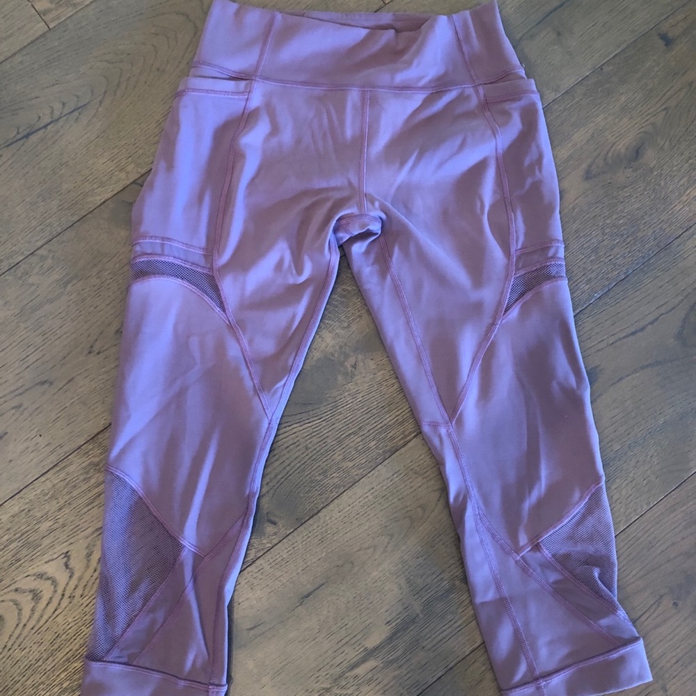 LULULEMON CROPPED LEGGINGS